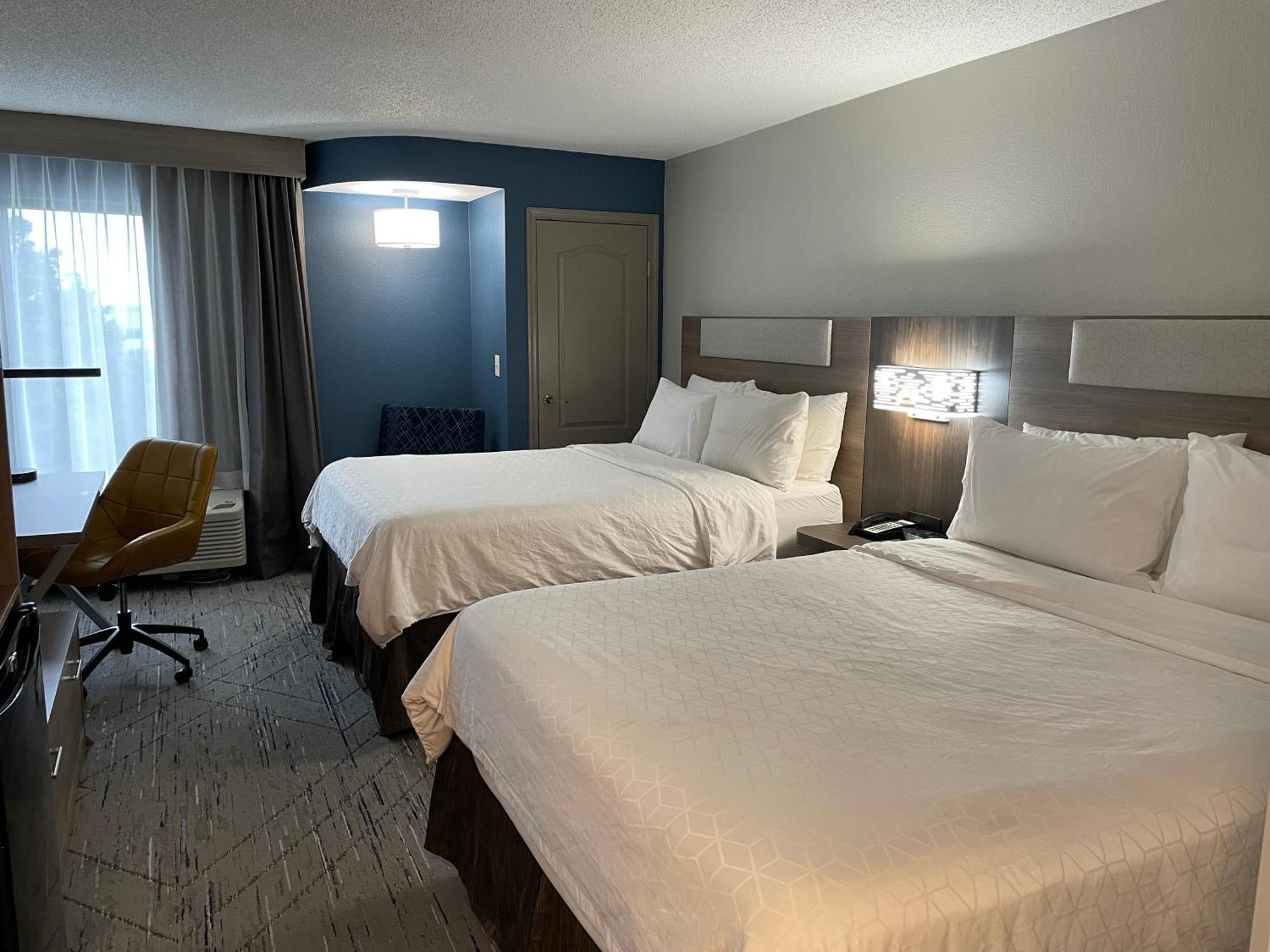 Holiday Inn Express Burlington By Ihg Exterior foto