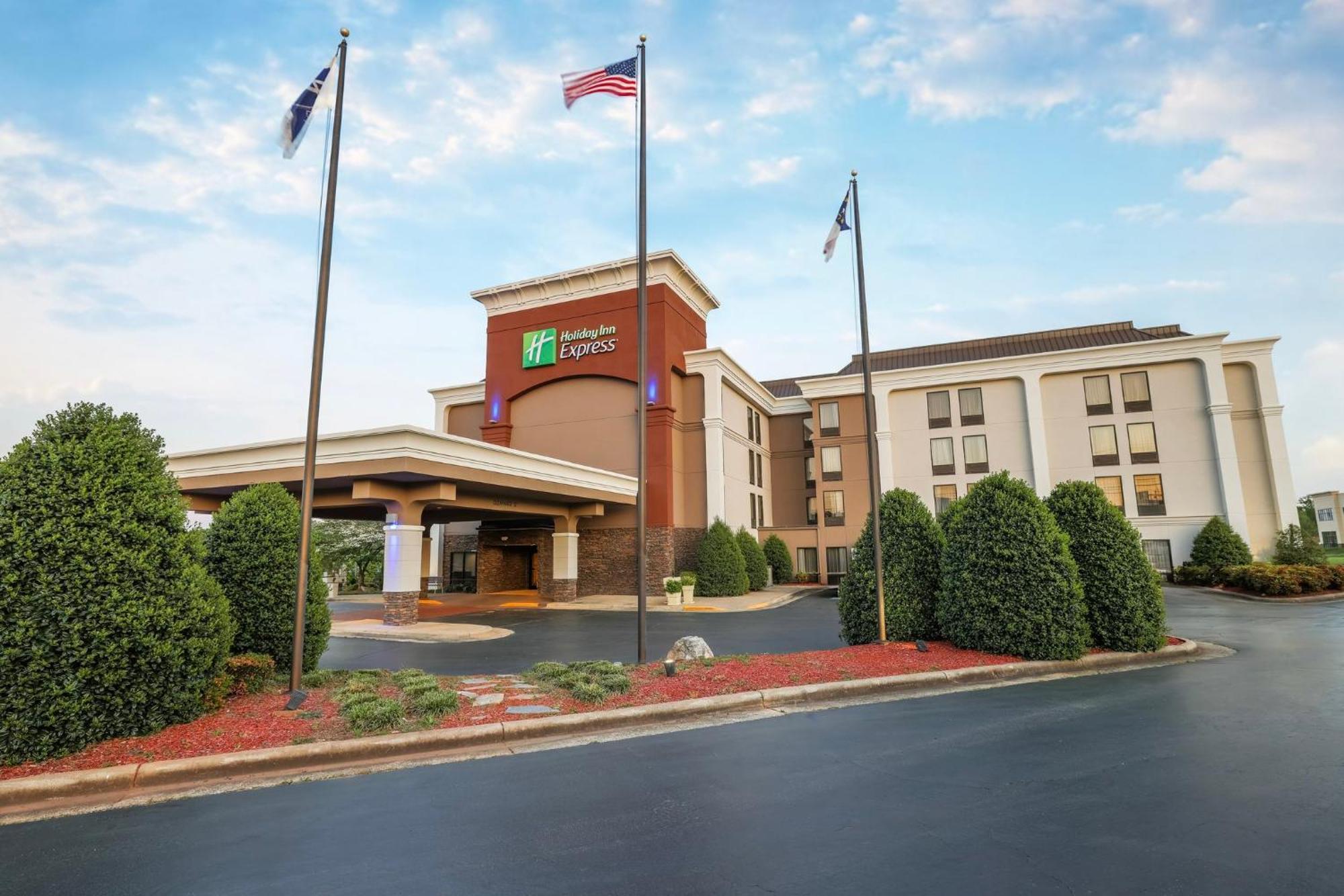 Holiday Inn Express Burlington By Ihg Exterior foto